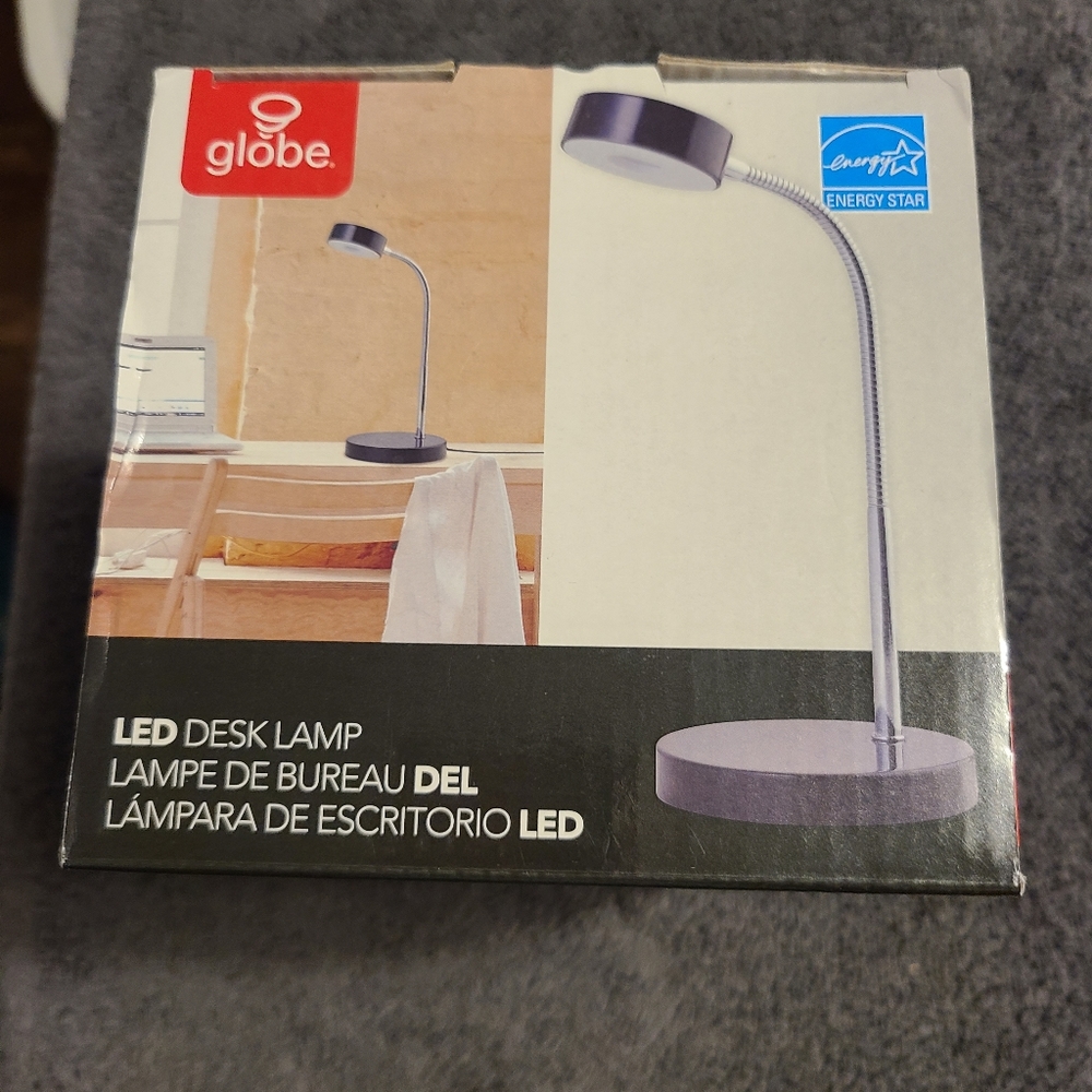 Globe Desk Lamp LED with chrome gooseneck - Black - Picture 6 of 10